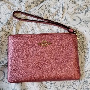 Csgrn Met Crn Zip Metallic Canvas Wristlet
